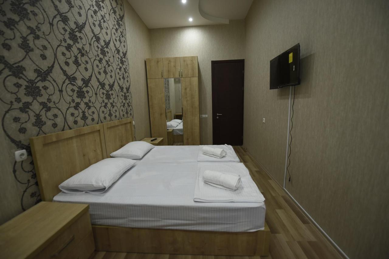Family Hotel Avlabar Tiflis Exterior foto
