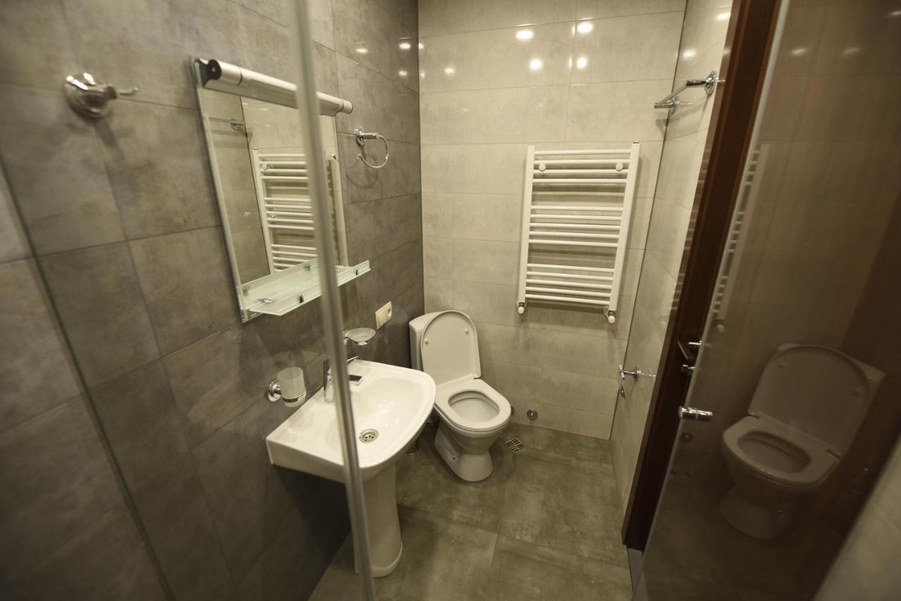 Family Hotel Avlabar Tiflis Exterior foto