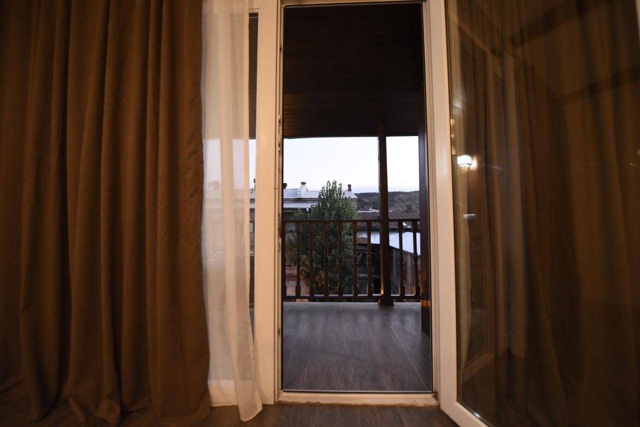 Family Hotel Avlabar Tiflis Exterior foto