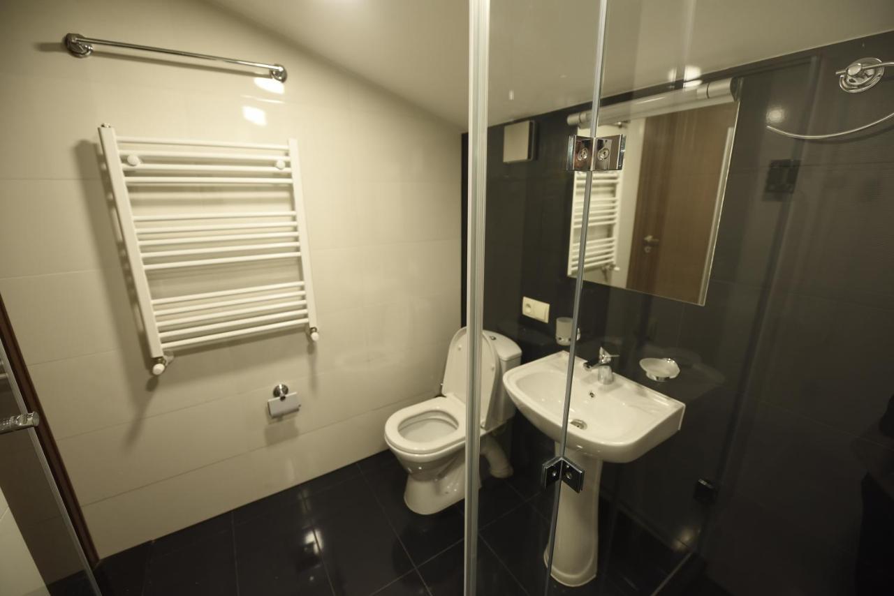 Family Hotel Avlabar Tiflis Exterior foto