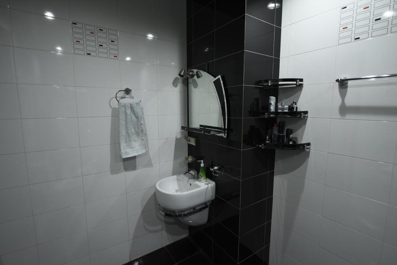 Family Hotel Avlabar Tiflis Exterior foto